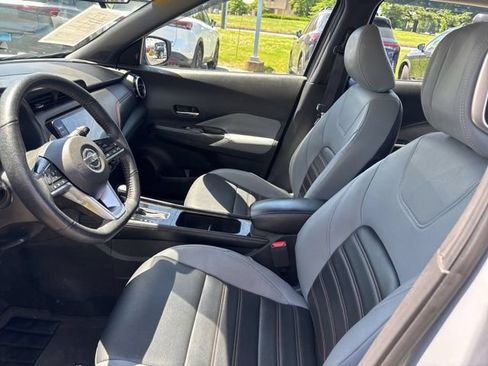 Certified 2021 Nissan Kicks SR w/ SR Premium Package FWD image 8
