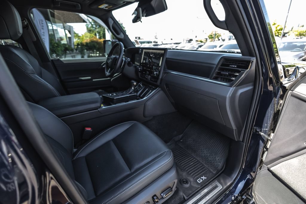 Used 2024 Lexus GX 550 w/ Accessory Package (Z1) AWD/4WD image 27