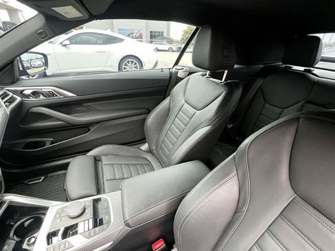 Used 2025 BMW 430i Convertible w/ M Sport Package RWD image 3