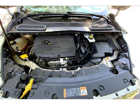 Used 2018 Ford Escape SEL image 11