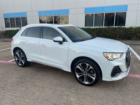 Used 2020 Audi Q3 2.0T Premium Plus w/ Premium Plus Package image 11