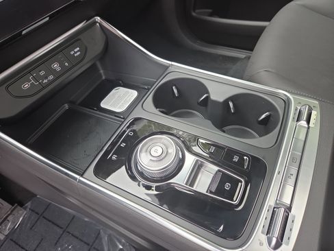 New 2026 Kia Carnival SX FWD image 14
