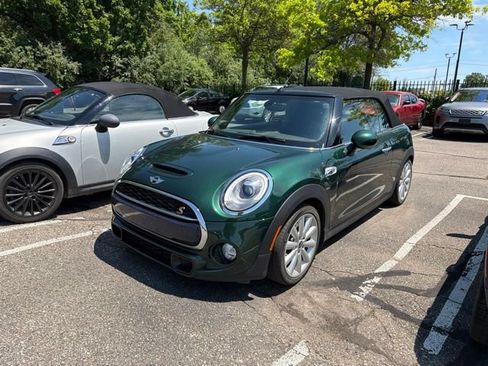 Used 2017 MINI Cooper S FWD image 1