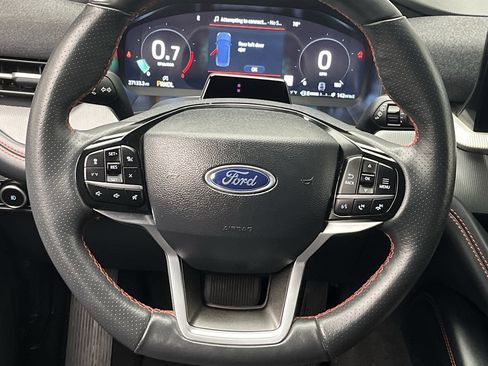 Certified 2025 Ford Explorer ST-Line AWD/4WD image 16