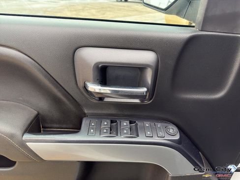 Used 2017 Chevrolet Silverado 1500 LT w/ All Star Edition image 29