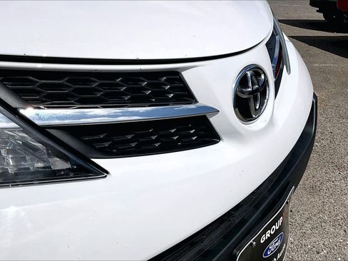 Used 2013 Toyota RAV4 XLE image 33