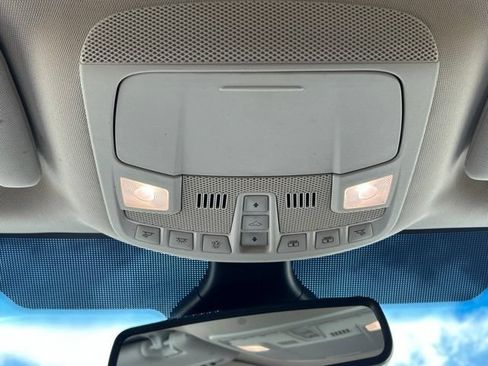 Used 2019 Ford Edge Titanium w/ Equipment Group 301A AWD/4WD image 46