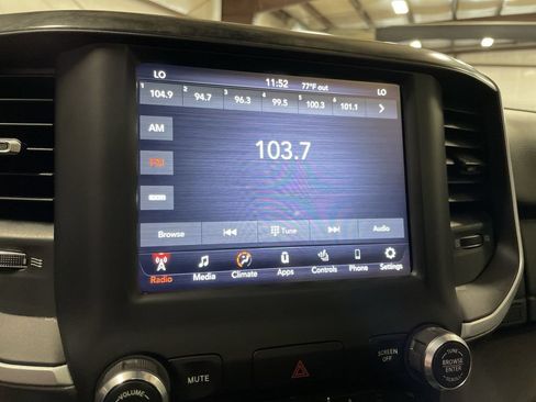 Used 2020 RAM 1500 Big Horn AWD/4WD image 19