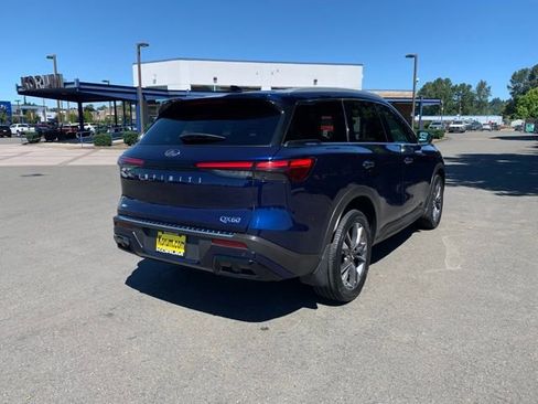 Used 2023 INFINITI QX60 Luxe w/ Cargo Package image 7