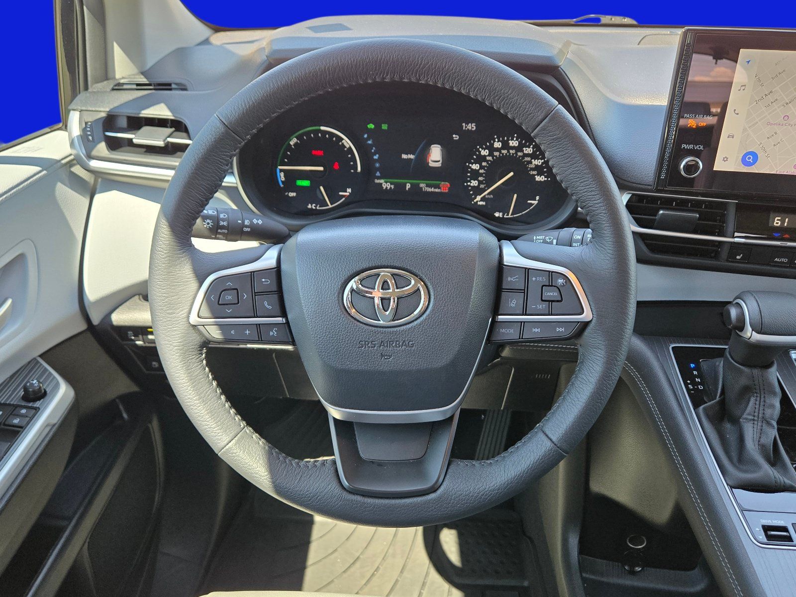 Used 2026 Toyota Sienna XLE FWD image 21