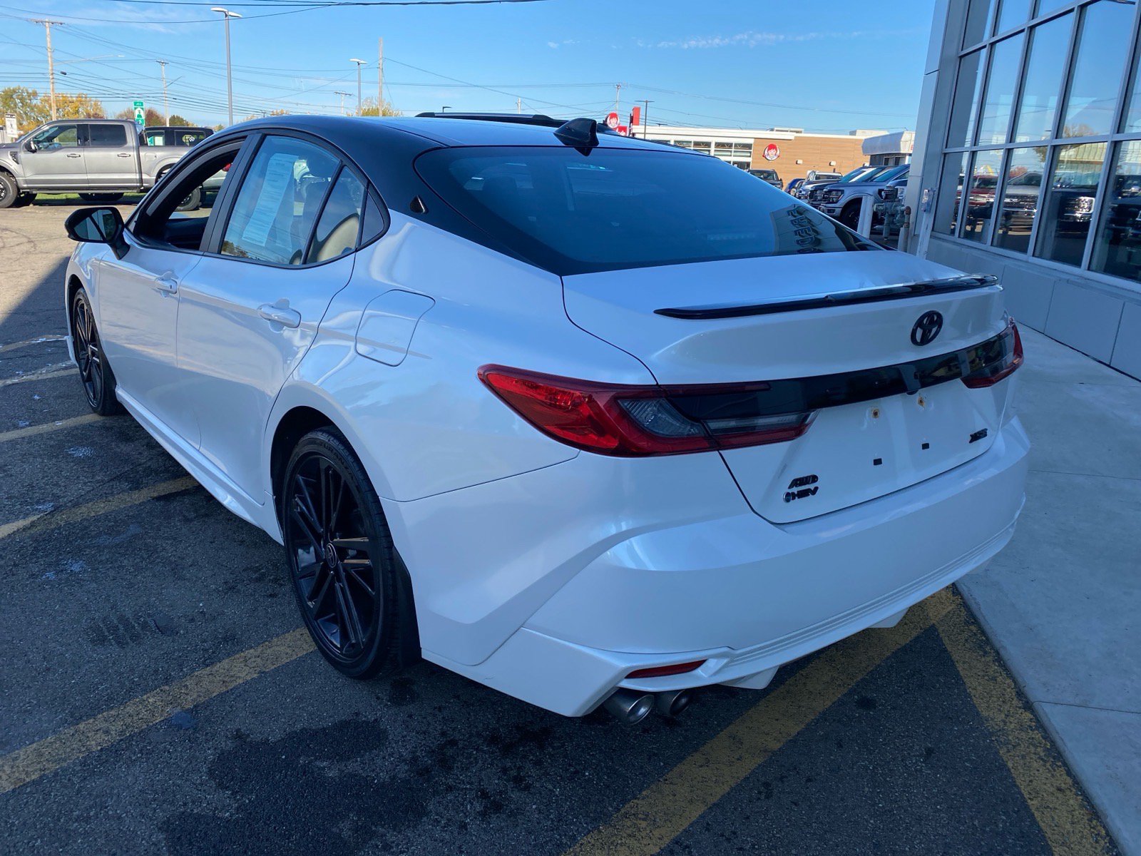 Used 2025 Toyota Camry XSE AWD/4WD image 4