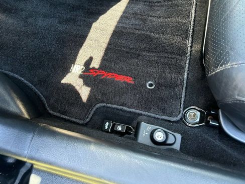 Used 2003 Toyota MR2 image 19