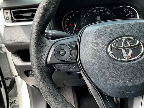 Used 2024 Toyota RAV4 LE image 13