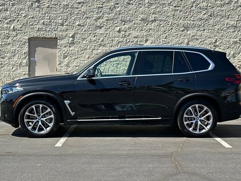Used 2025 BMW X5 xDrive50e AWD/4WD image 6