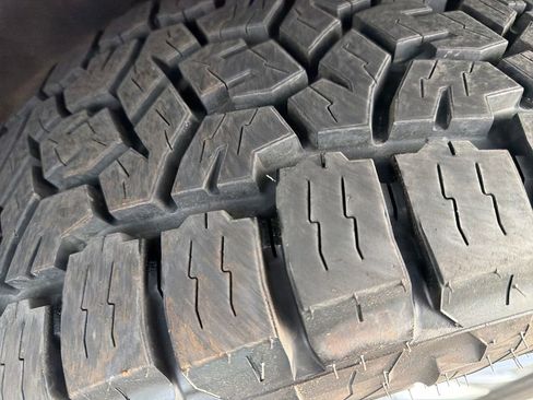 Used 2021 Chevrolet Silverado 1500 LTZ image 36