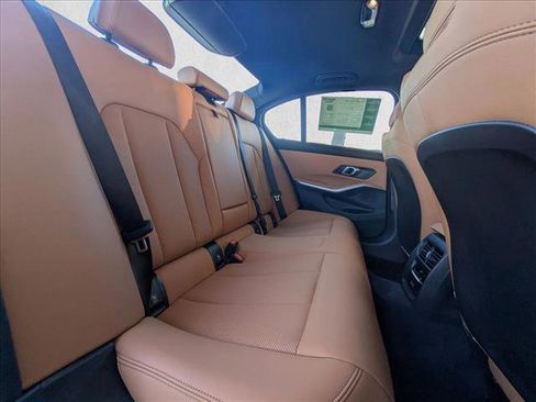 Used 2024 BMW 330i Sedan w/ Convenience Package image 21