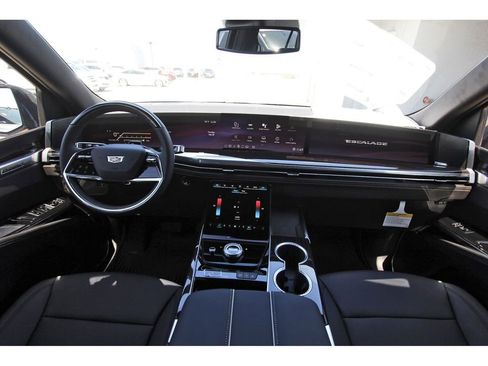 New 2026 Cadillac Escalade 2WD image 9