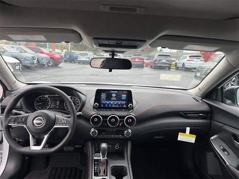 New 2025 Nissan Sentra SR w/ SR Premium Package image 20
