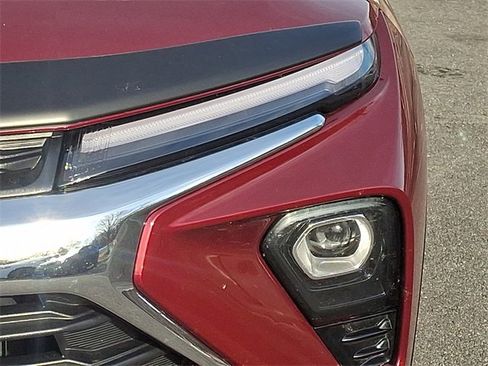 Used 2025 Chevrolet TrailBlazer LT image 9