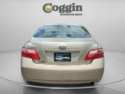 Used 2009 Toyota Camry SE FWD image 4