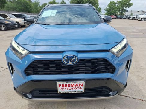 Used 2022 Toyota RAV4 XSE AWD/4WD image 9