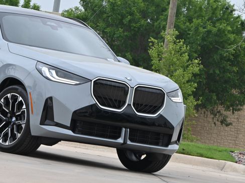 Used 2026 BMW X3 xDrive30 w/ Premium Package AWD/4WD image 39