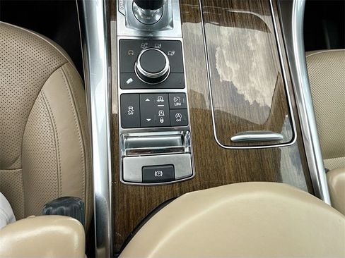 Used 2017 Land Rover Range Rover Sport HSE image 22