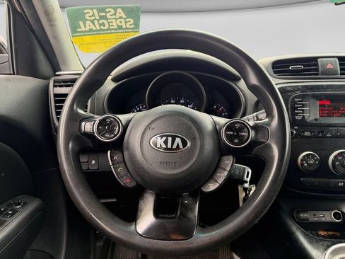 Used 2016 Kia Soul FWD image 15