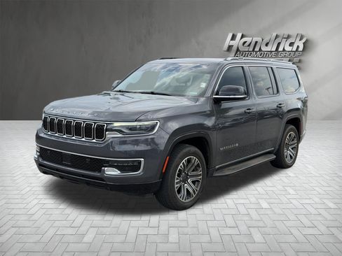 Used 2023 Jeep Wagoneer 2WD w/ Premium Group I image 5