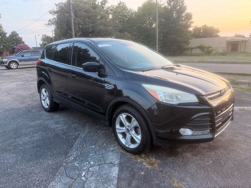 Used 2015 Ford Escape SE FWD image 3