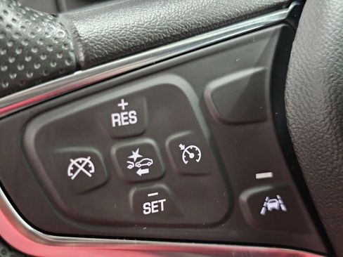 Used 2024 Chevrolet Equinox LS w/ LS Convenience Package image 27