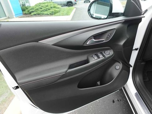 New 2026 Buick Envista Avenir FWD image 11