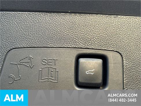 Used 2024 Lincoln Corsair AWD image 23