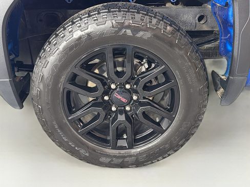 Used 2023 GMC Sierra 1500 Elevation image 32