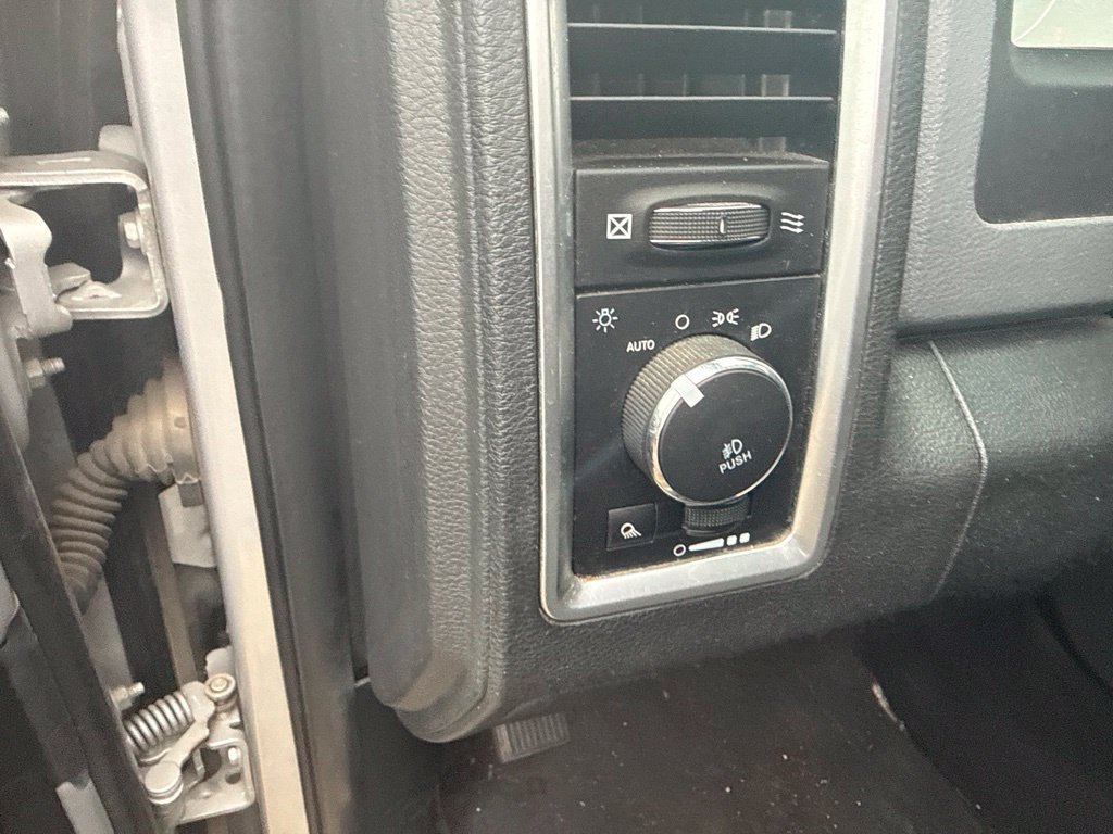 Used 2018 RAM 1500 Big Horn AWD/4WD image 12