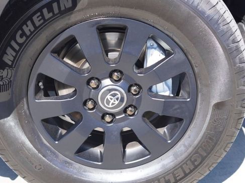 Certified 2024 Toyota Land Cruiser image 14