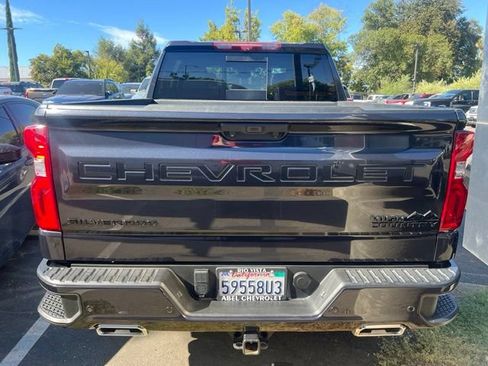 Used 2023 Chevrolet Silverado 1500 High Country w/ Technology Package AWD/4WD image 10