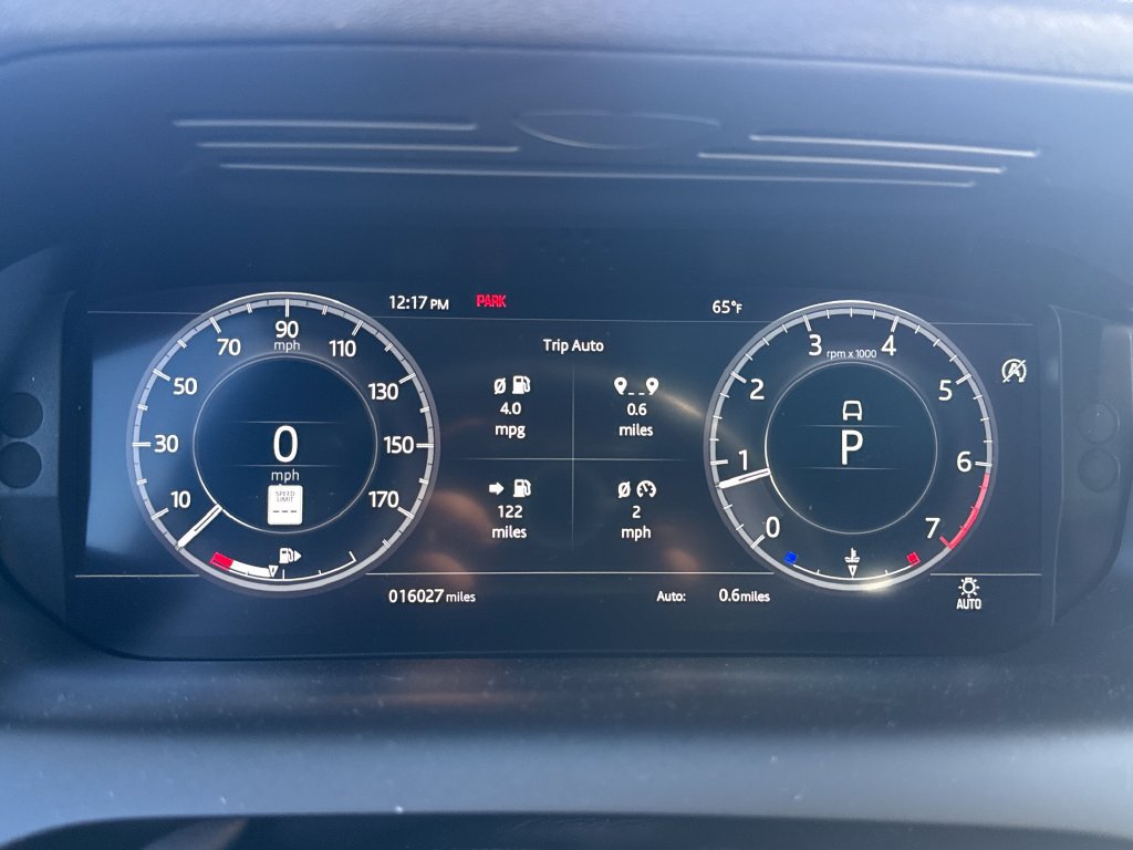 Used 2020 Land Rover Discovery Sport HSE R-Dynamic AWD/4WD image 18