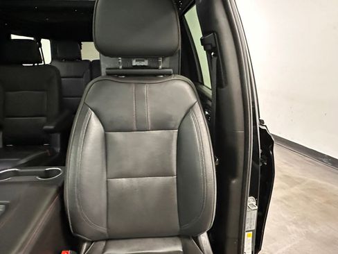 Used 2021 Chevrolet Suburban RST w/ Luxury Package image 22