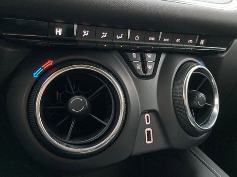 Used 2023 Chevrolet Blazer LT image 23