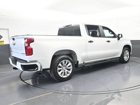 Used 2022 Chevrolet Silverado 1500 Custom w/ Safety Confidence Package RWD image 6