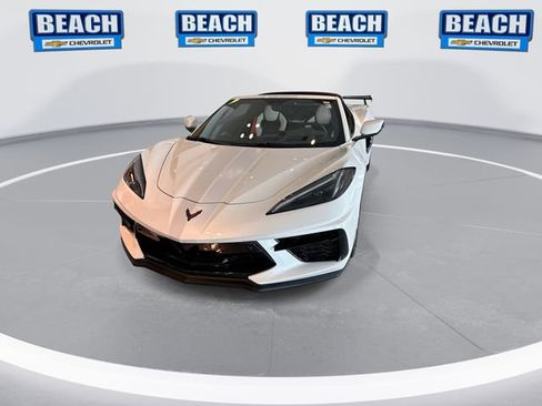 Used 2023 Chevrolet Corvette Stingray Premium Cpe RWD image 3
