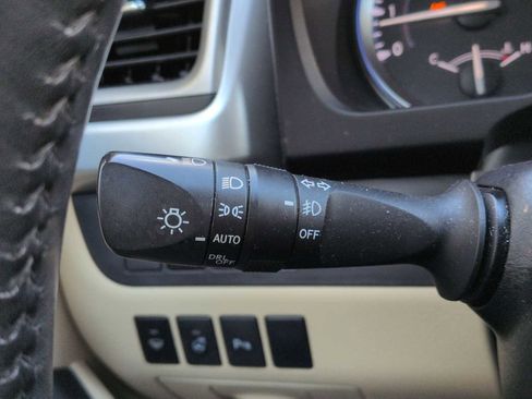 Used 2015 Toyota Highlander Limited Platinum image 29