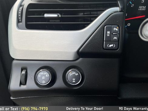 Used 2017 GMC Yukon SLT w/ Premium Edition image 25
