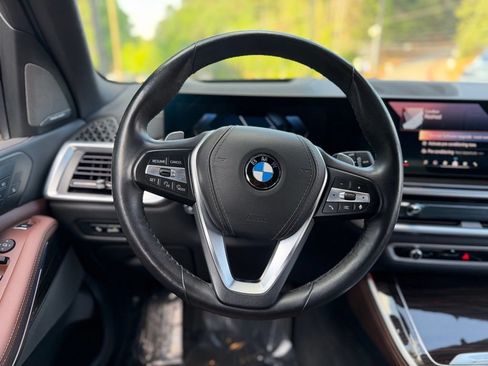Used 2025 BMW X5 xDrive40i AWD/4WD image 44