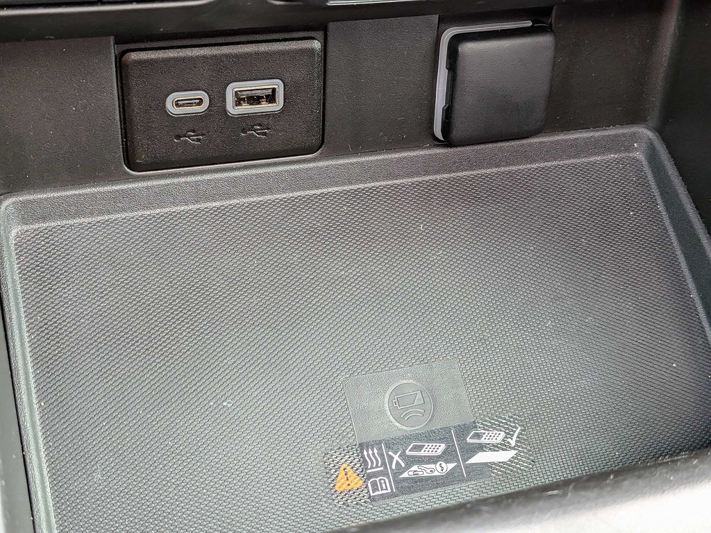 Certified 2024 Chevrolet Suburban LT AWD/4WD image 49