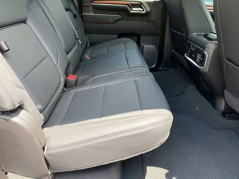 Used 2024 GMC Sierra 2500 Denali w/ Denali Reserve Package AWD/4WD image 13