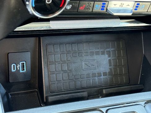 Used 2022 Ford F150 Limited image 26