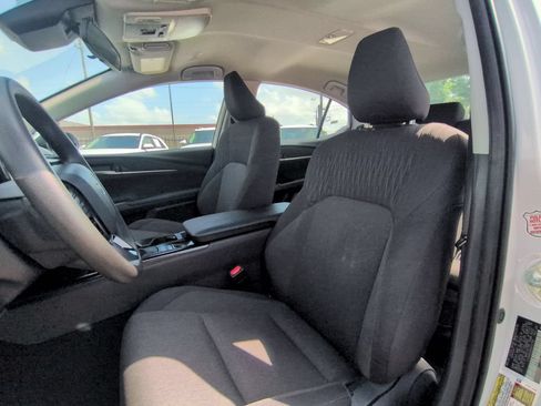 Used 2025 Toyota Camry LE FWD image 24