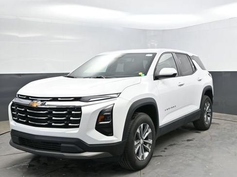 Used 2025 Chevrolet Equinox LT AWD/4WD image 6
